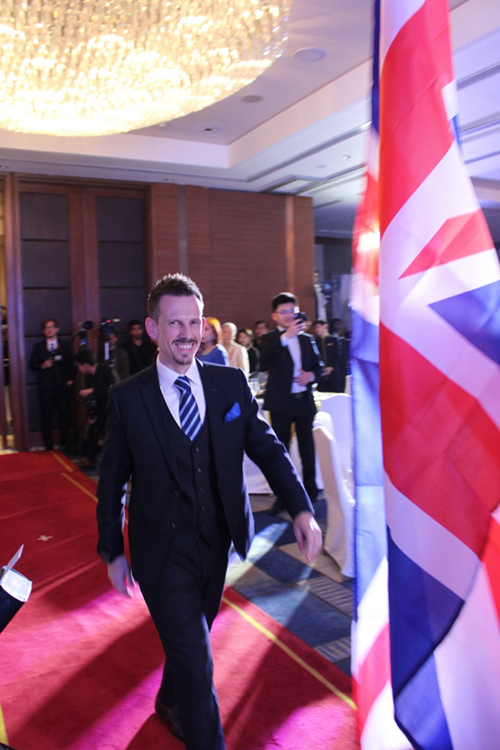 1555293609157056017.jpg Clayton_副本.jpg