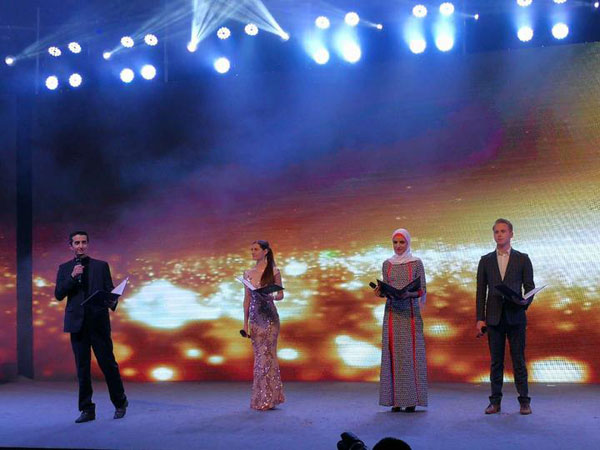 1555920994577009400.jpg 留学生.jpg