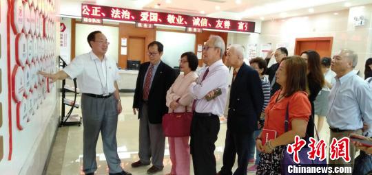 1556098381015030318.jpg u.jpg