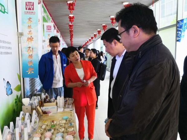 1557739350847090164.jpg 286ed488c82d1e4369512e.jpg