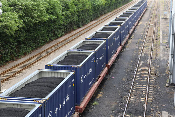 1558427775448069449.jpg 火车.jpg