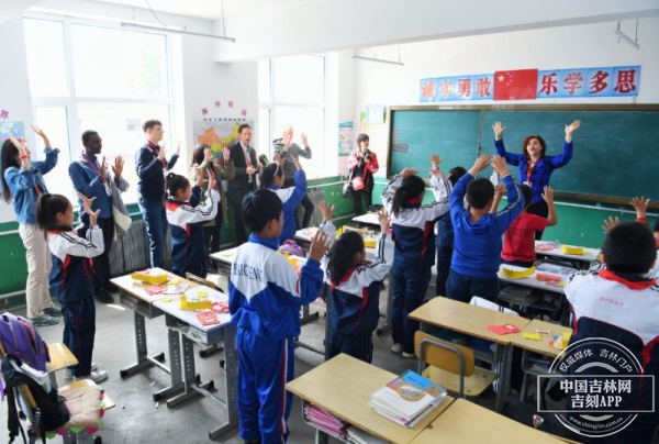 1558676371475061506.jpg 286ed488c82d1e51b41d47.jpg