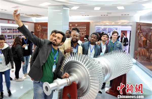 1558402731508094722.jpg 00029bebe80f410cf5b39c5767efce77.jpg