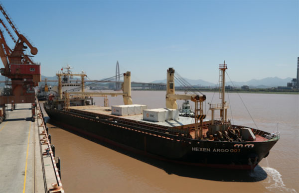 1558946366095091716.jpg 宁波舟山港.jpg