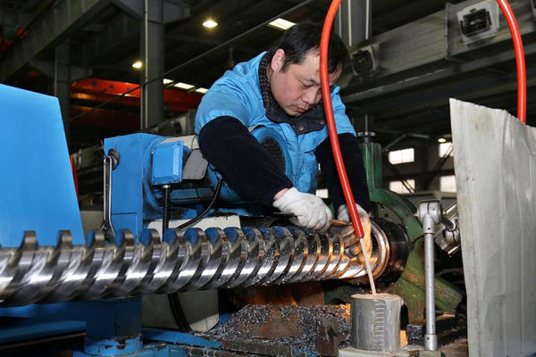 1560243731229081176.jpg 塑机螺杆.jpg