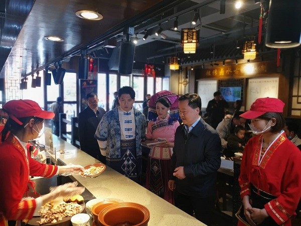 1586764232158083421.jpg 2.jpg