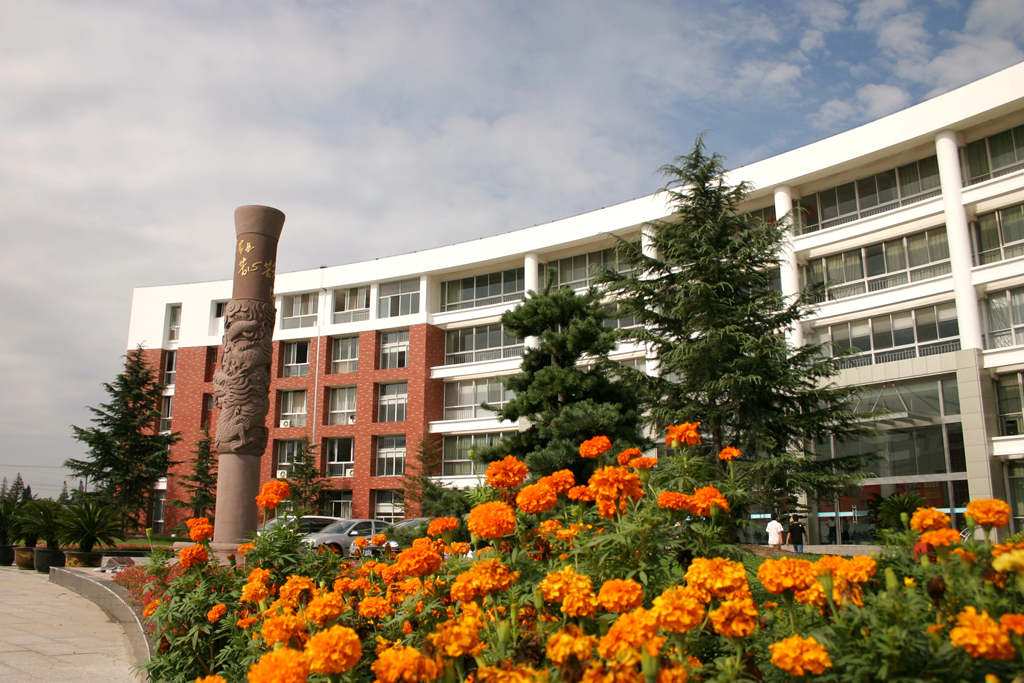 1450252058331030692.jpg 1450252058331030692.jpg