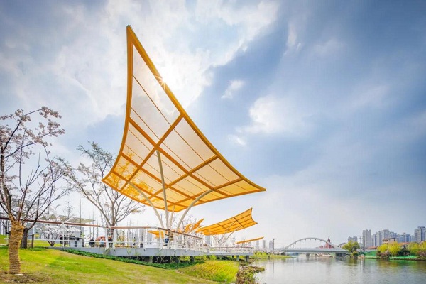 1630550754884000658.jpg bod.jpg