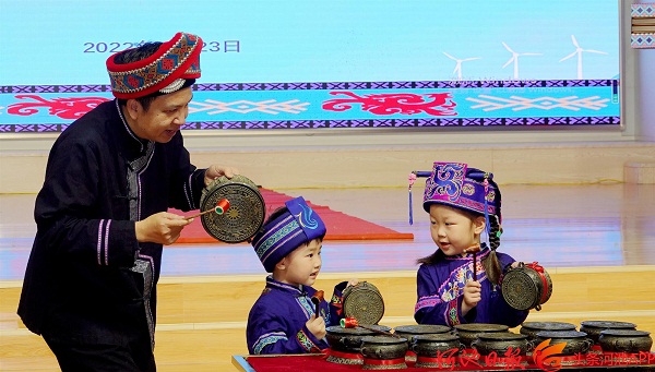 1653463280561068743.jpg 052503.jpg