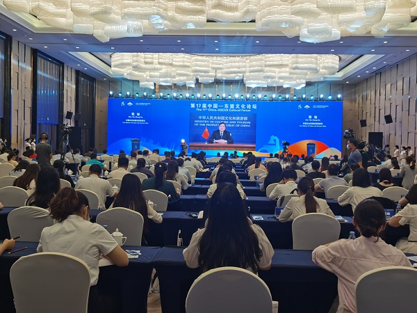 1654157980377030636.jpg 62012d5df672fa62d679f6693d5adf3.jpg