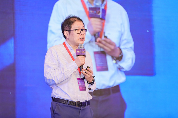 1659947013573086494.png az1.png