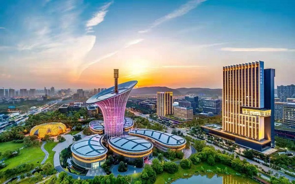 1671699979949091277.jpg 光谷.jpg