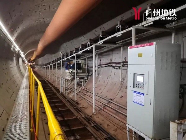 1679907026266074766.jpg The construction site of the second phase of No 13 Metro Line..jpg