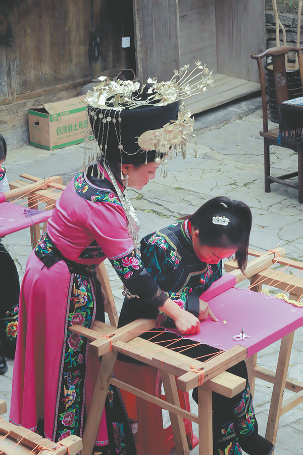 1683281103365009471.jpg 64545947a310b60580cc590a_副本.jpg