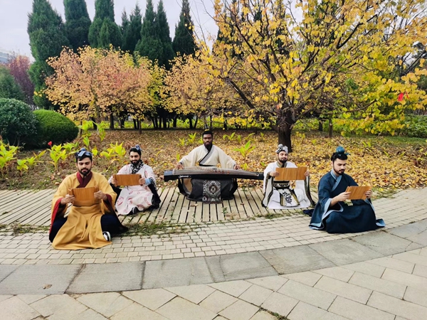 1686108230903080690.jpg 31.jpg