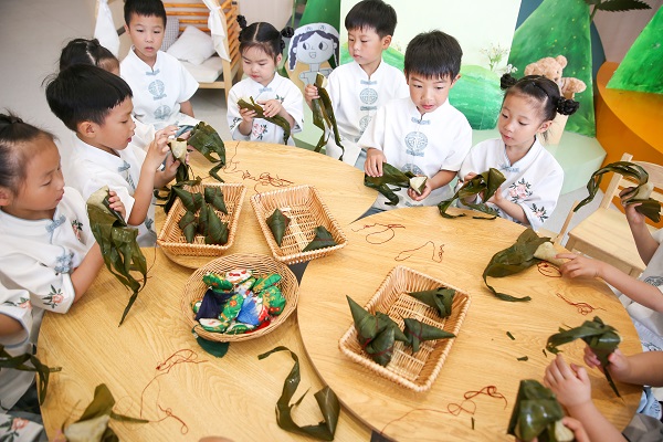 1686907084434095803.jpg 1771086230585606154.jpg