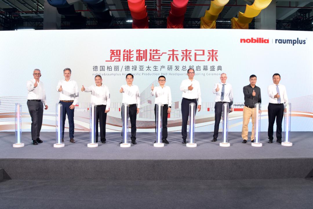 1688030344302011385.jpg 1688030344302011385.jpg