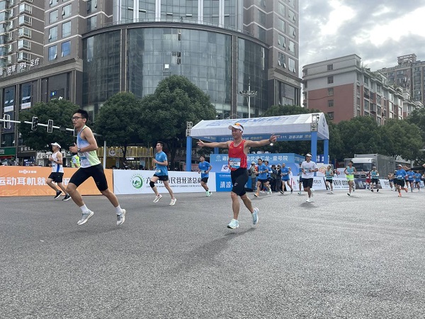 1689585573180041813.jpg 00304499068_0dce9ba9.jpg