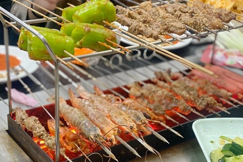Zibo's special barbecues attract thousands of hungry folks