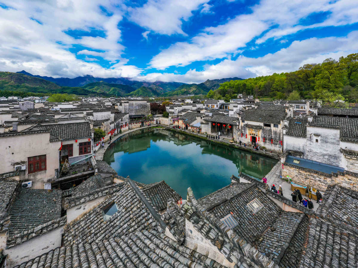 Magnificent Hongcun village in Huangshan city