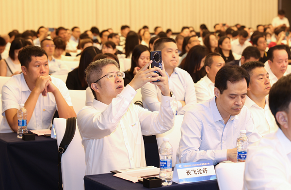 1693210445727095361.png 光谷2.png