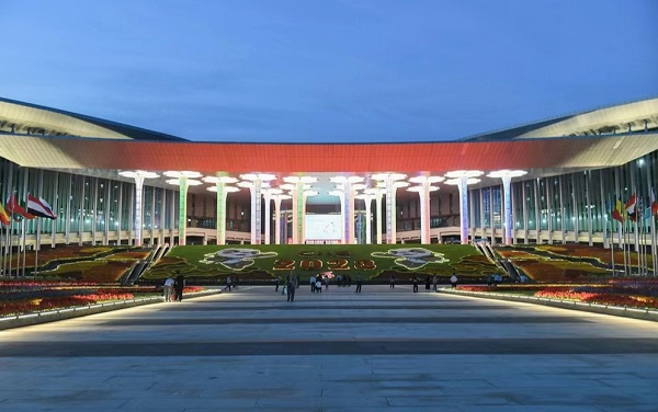 1699262273884006766.jpeg 1699190436425263.jpeg