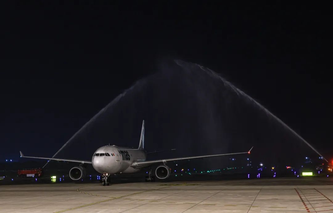 1713260829193005823.jpg 1713260829193005823.jpg