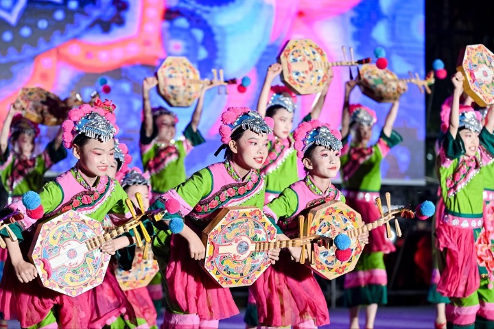 Dance event kicks off in Yunnan