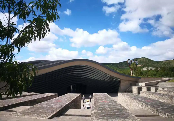 1715939360113008172.jpg 云冈博物馆-山西晚报_副本.jpg