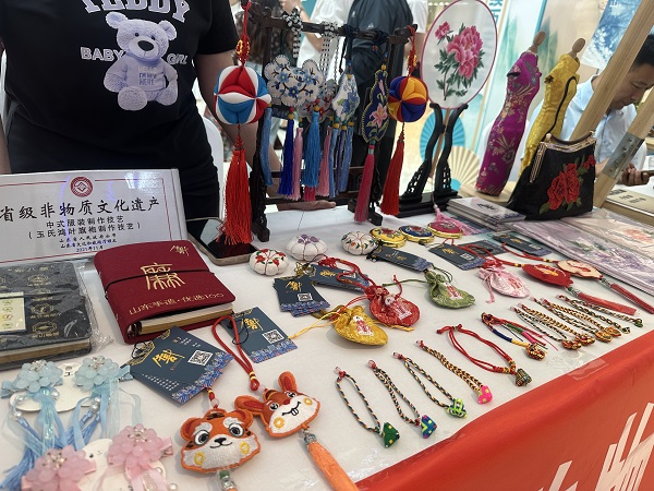 1718183562735006162.jpg ich2.jpg