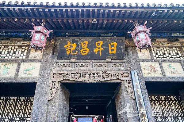 1714467444357011692.jpg 640 (10).jpg