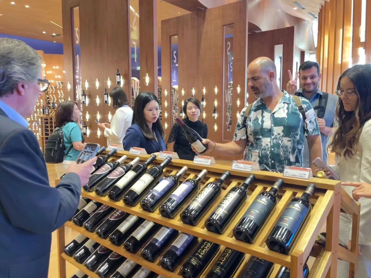 1725860739458064770.jpg 1725860739458064770.jpg