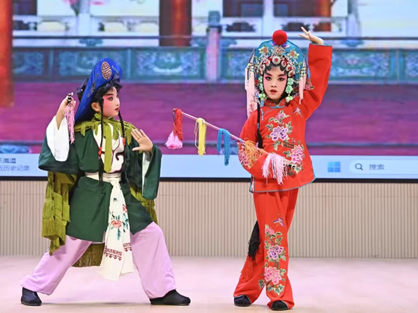 1734510376206073593.jpg 京剧1_副本.jpg