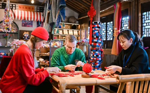 1745577338334054528.jpg 04_25_2025_X-Design.jpg