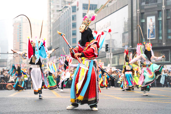 1749018950538065364.jpg 安顺地戏.jpg