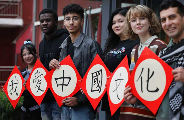 1761549021246004430.jpg 山西大学_副本.jpg