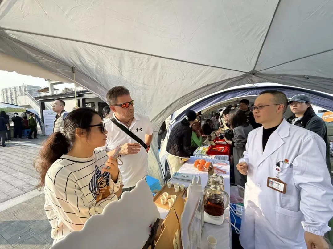 1763456525865081778.jpeg imgi_12_640.jpeg