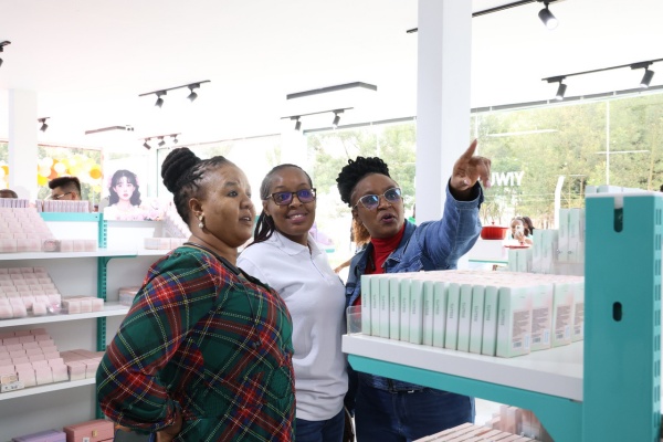 1765265222253009818.jpg 肯尼亚店.jpg