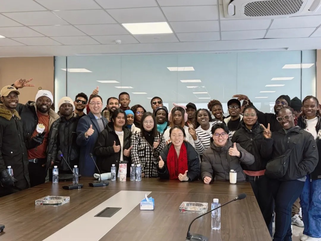 1767866220446052159.jpeg imgi_90_640.jpeg