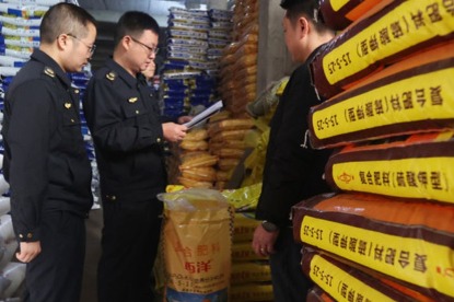 China cranks up heat on counterfeits, IP violations