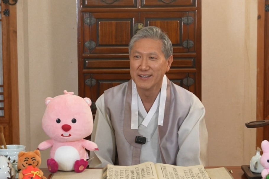 ROK ambassador to China promotes Chinese tea and liquor