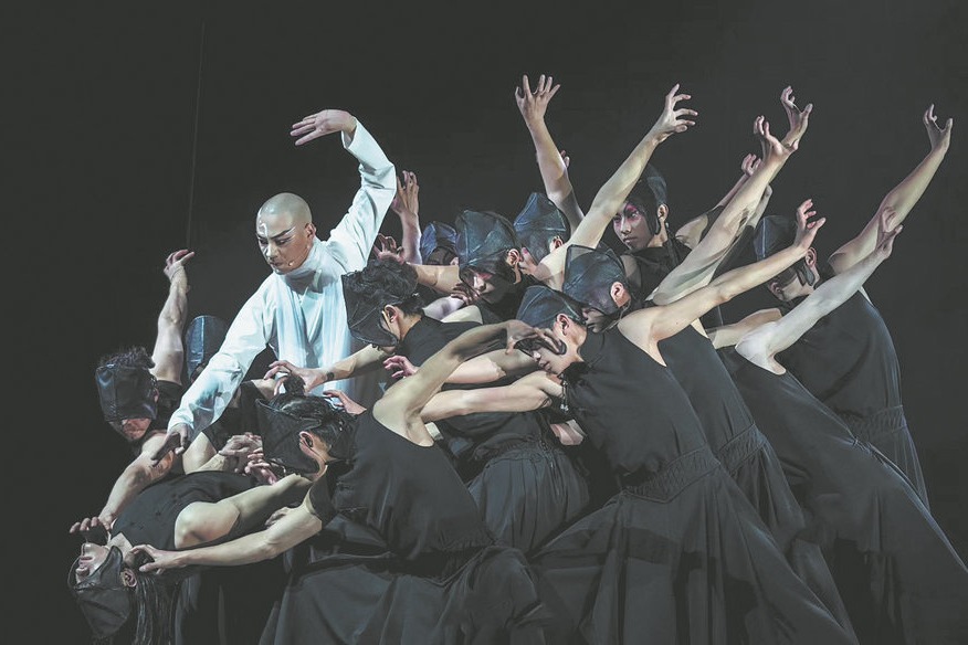 Dance brings ancient war alive