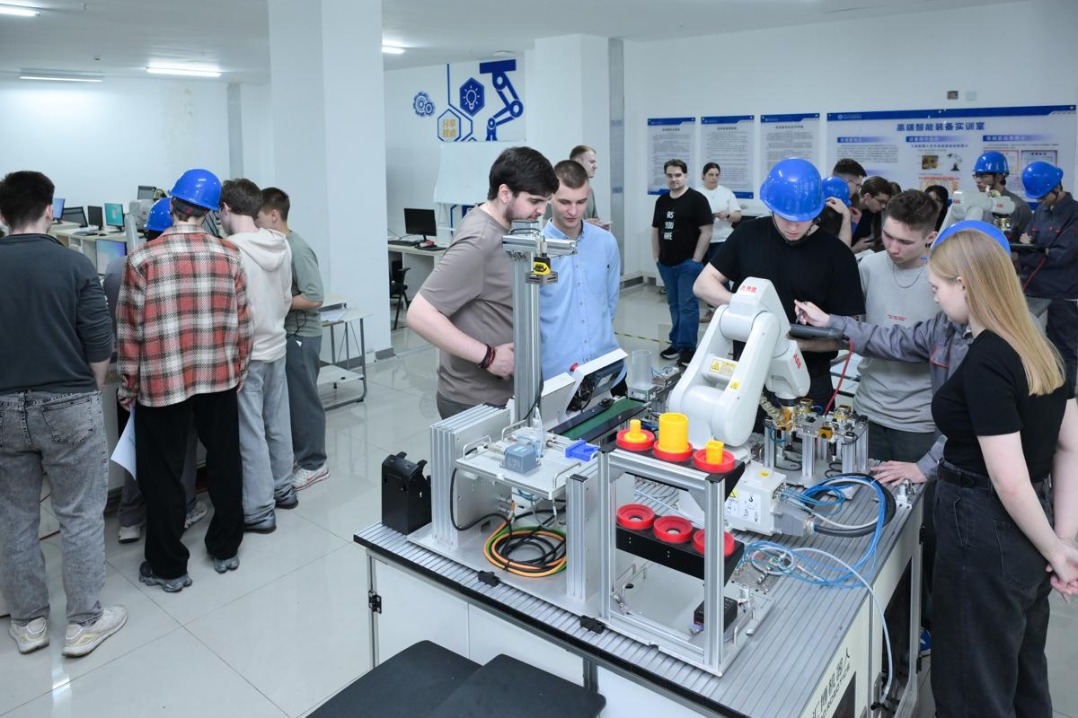 Chongqing promotes China-Russia educational exchange