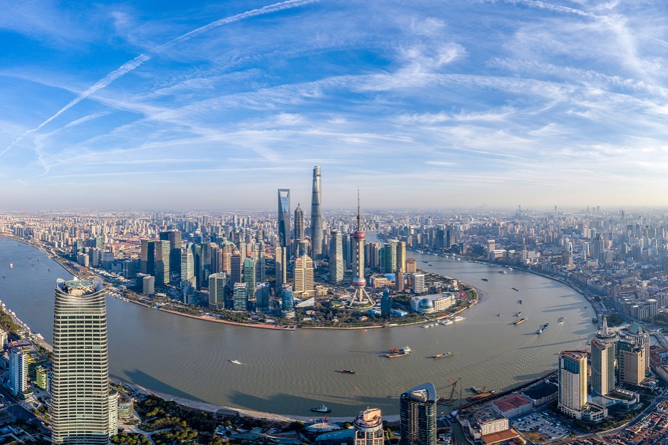 Economy stays resilient in first 4 months