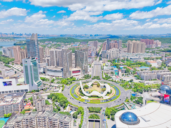 1778744245888042864.jpg 光谷图片.jpg