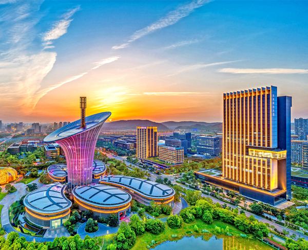 1778744380818060653.jpg 光谷图片6.jpg