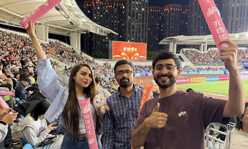 Wuxi rolls to second home win