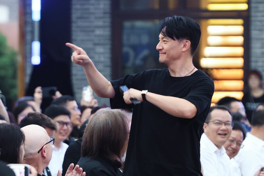Theater festival brings world stage to Huichang