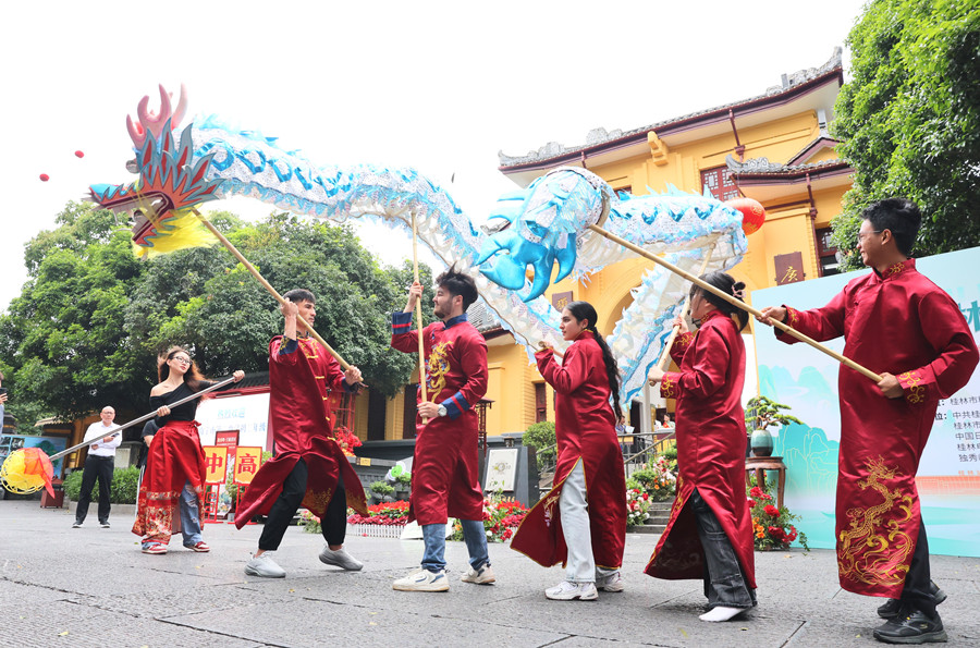 Smiling Guilin: New drive for refined tourism services