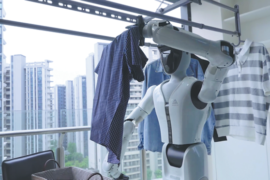 Robot housekeepers set to enter homes in trial